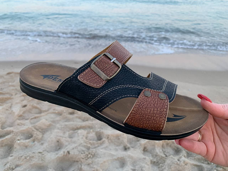 Шлепанцы DeMur (40-45) MKN6834 black-camel (лето)