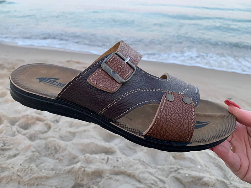Шлепанцы DeMur (40-45) MK26-2-6834 brown-camel (лето)