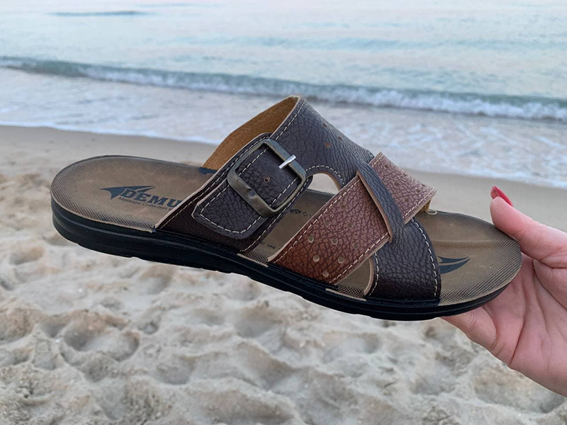 Шлепанцы DeMur (40-45) MK26-2-6835 brown-camel (лето)
