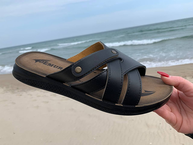 Шлепанцы DeMur (40-45) MKB6117 black (лето)
